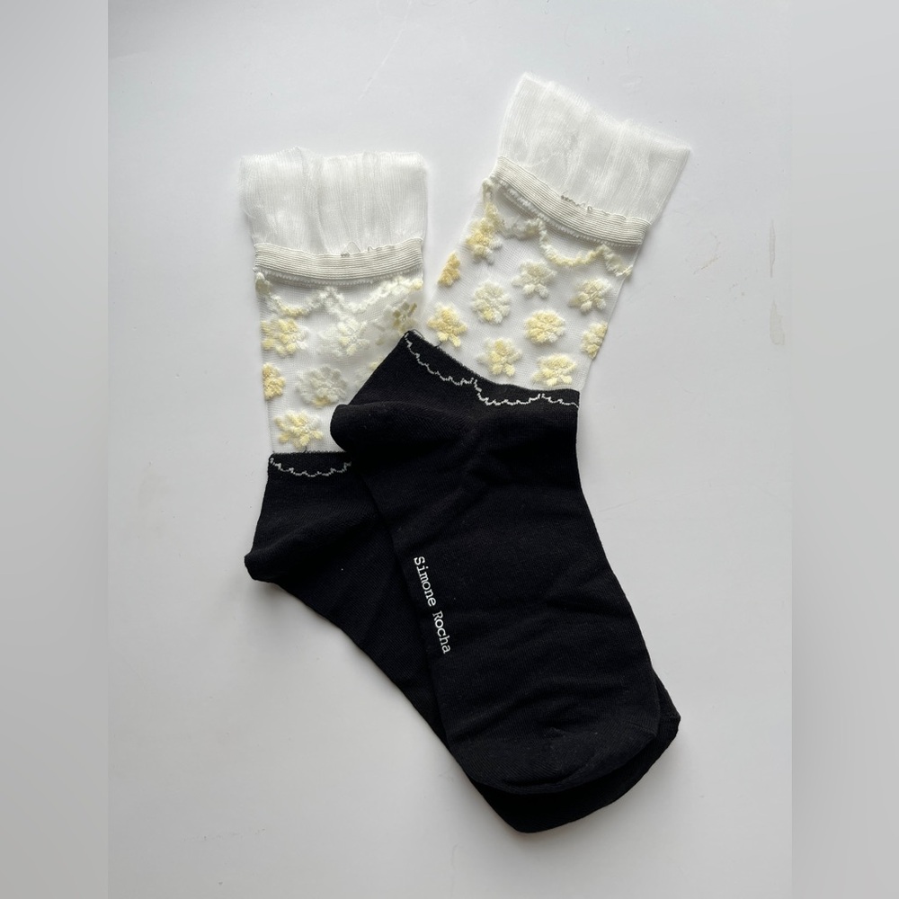 NWOT Simone Rocha Black and Cream Floral Socks